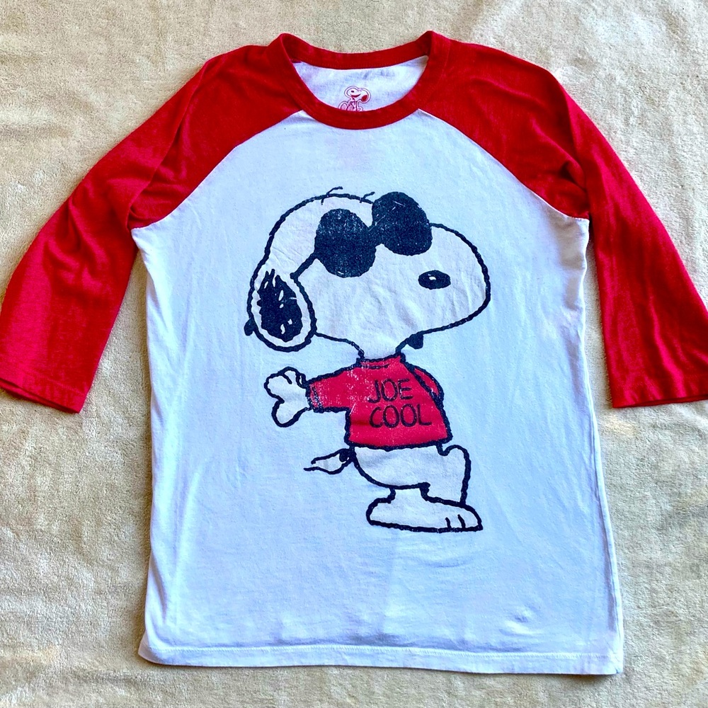 2011 Juniors Peanuts Snoopy Shirt (L)